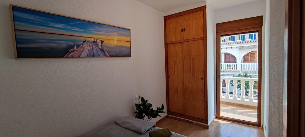 Beach Breeze Townhouse By The Beach سانتا بولا المظهر الخارجي الصورة