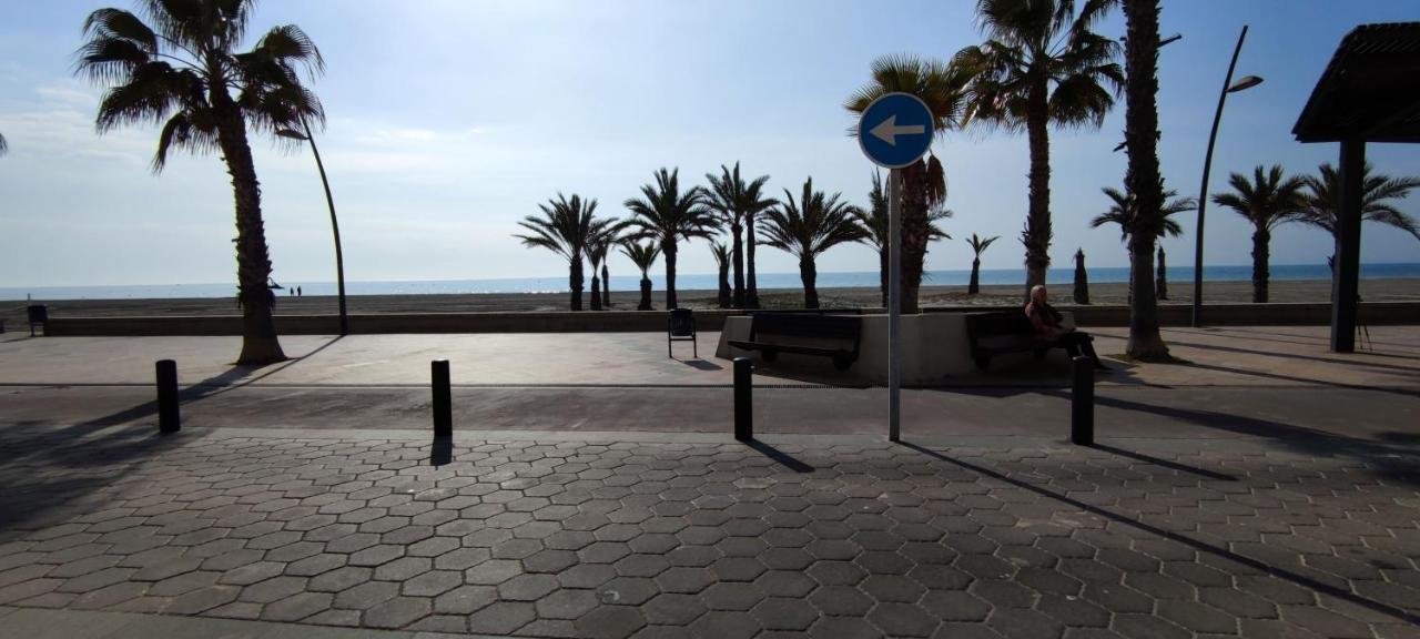Beach Breeze Townhouse By The Beach سانتا بولا المظهر الخارجي الصورة