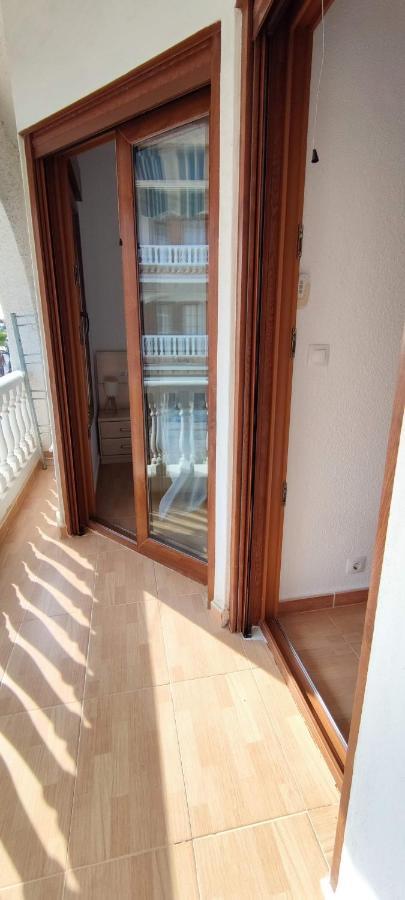 Beach Breeze Townhouse By The Beach سانتا بولا المظهر الخارجي الصورة