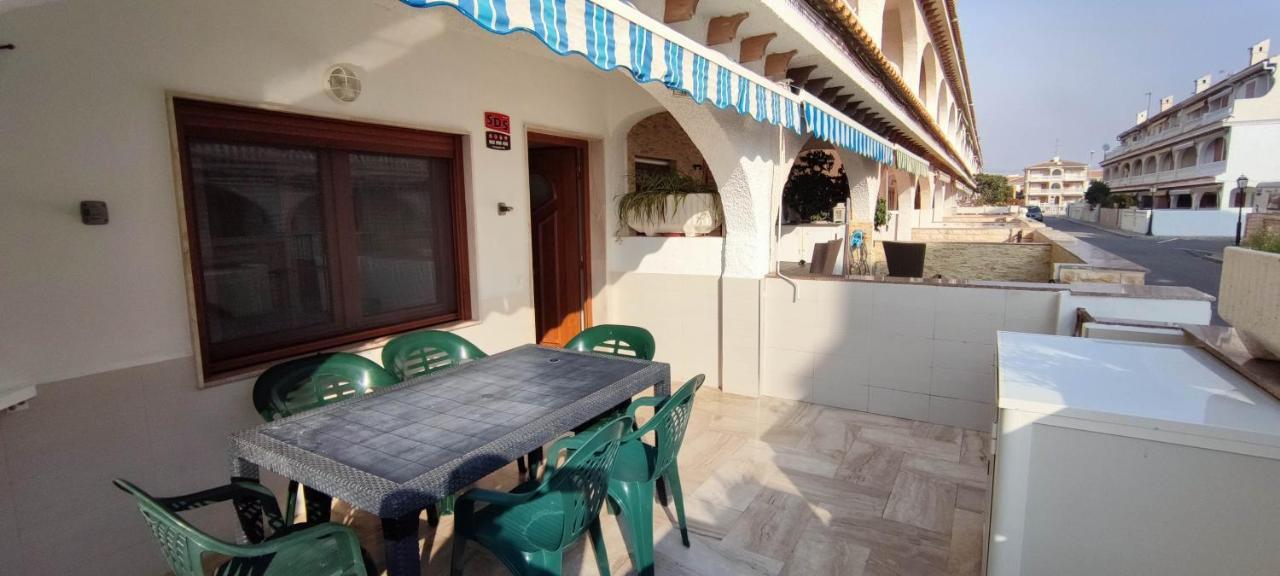 Beach Breeze Townhouse By The Beach سانتا بولا المظهر الخارجي الصورة