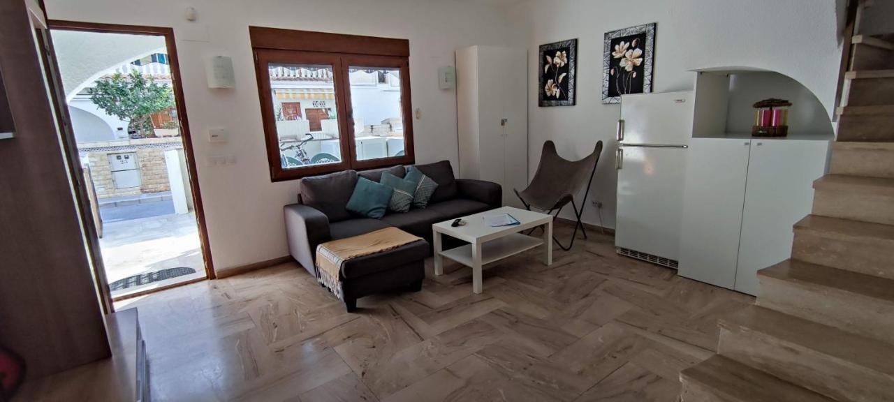 Beach Breeze Townhouse By The Beach سانتا بولا المظهر الخارجي الصورة