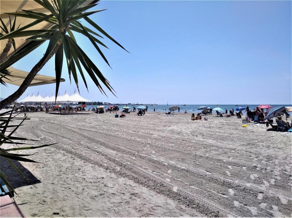 Beach Breeze Townhouse By The Beach سانتا بولا المظهر الخارجي الصورة