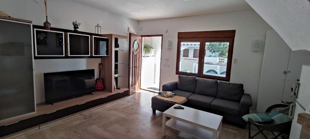 Beach Breeze Townhouse By The Beach سانتا بولا المظهر الخارجي الصورة