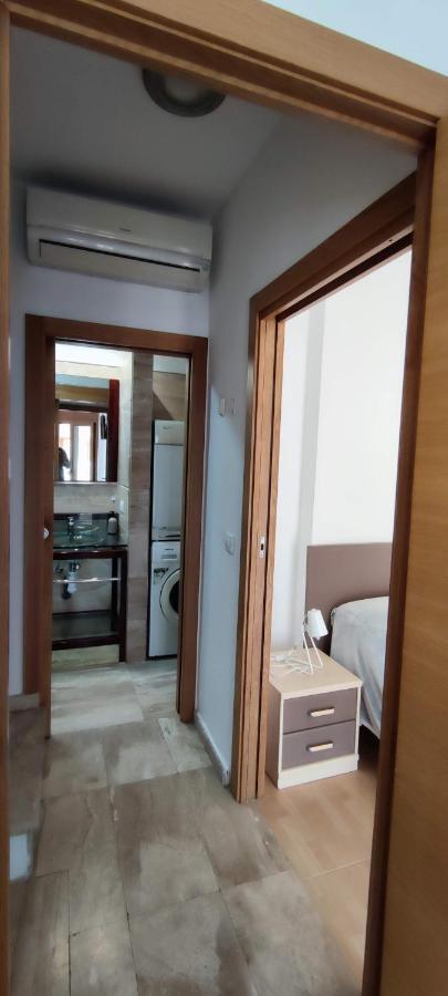 Beach Breeze Townhouse By The Beach سانتا بولا المظهر الخارجي الصورة